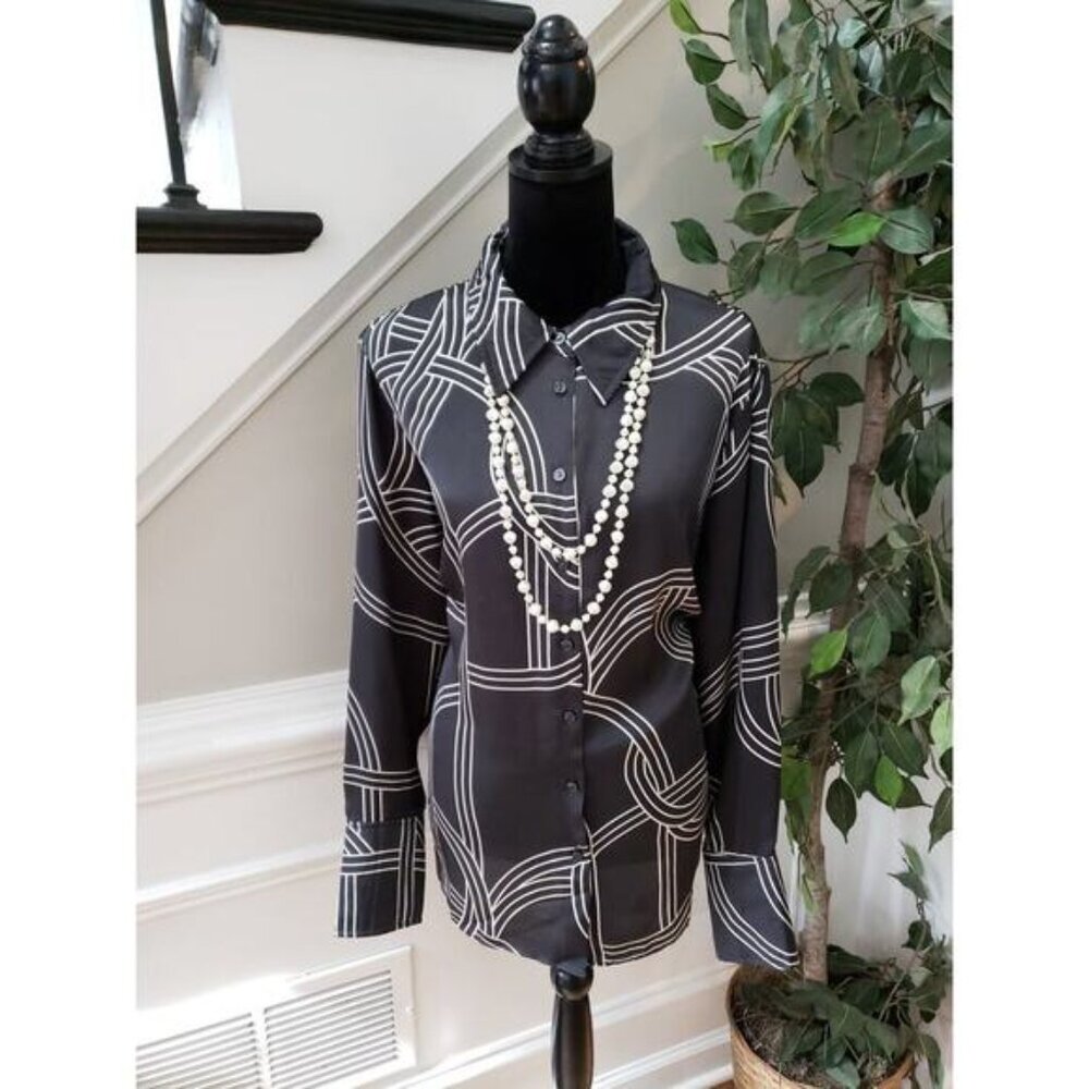 HM Blouse Womens XL Black White Geometric Print Button Front Long Sleeve